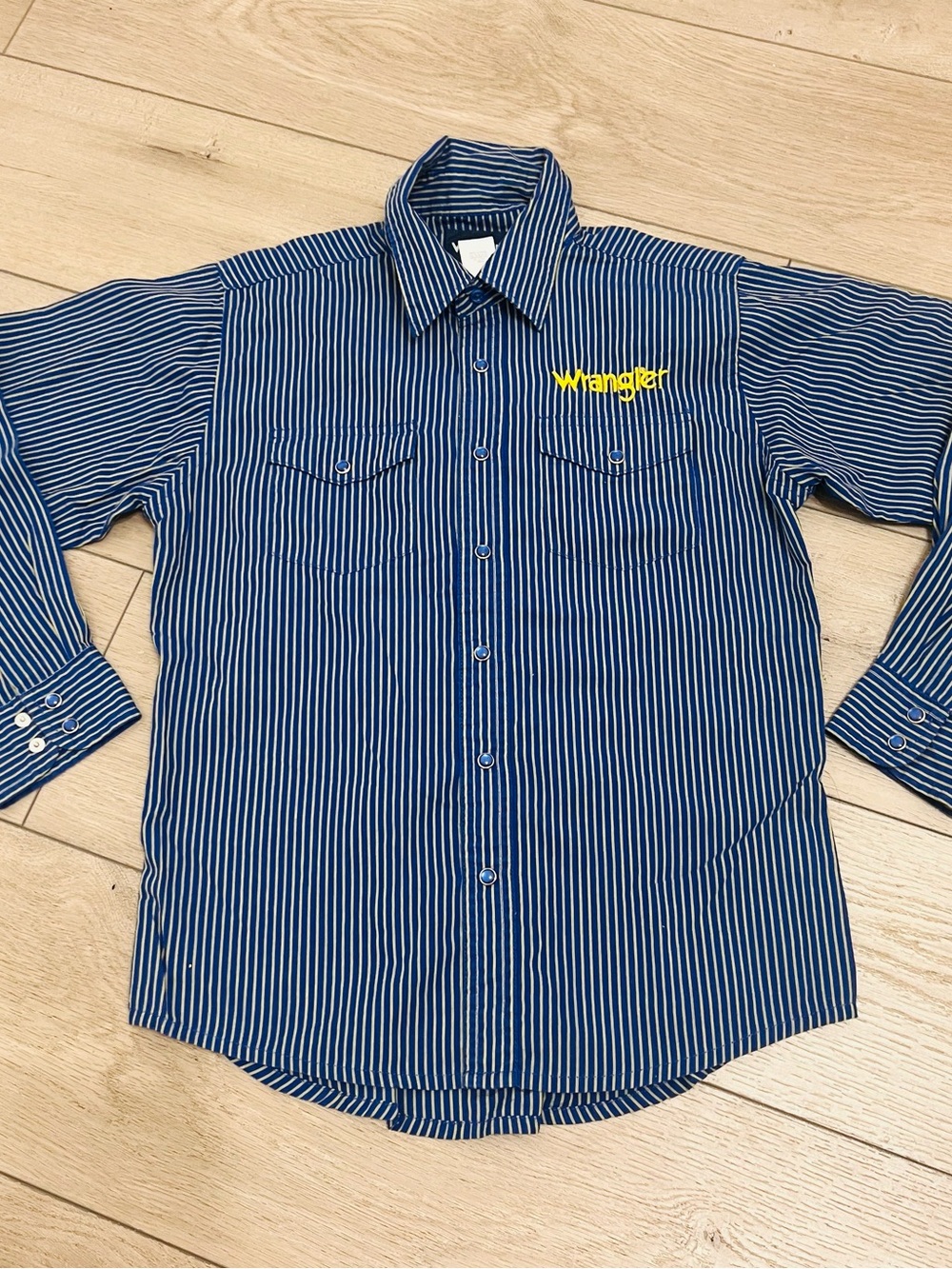 Vintage Wrangler Youth Shirt